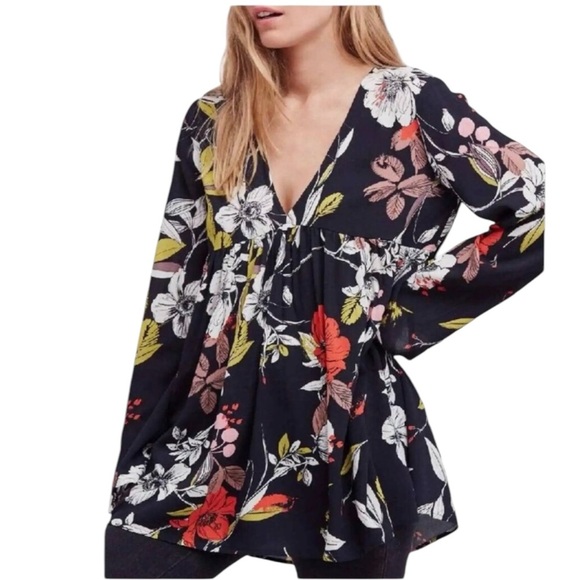 FREE PEOPLE Bella OnyxFloral Black Dress with Bell Sleeves Size XS - Picture 3 of 9